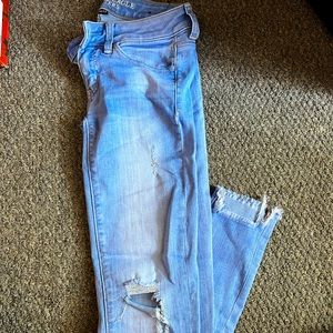 American Eagle Low Rise Ripped Skinny Jeans